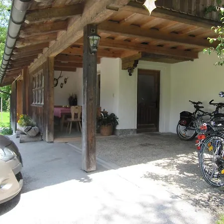 Am Buchberghof *